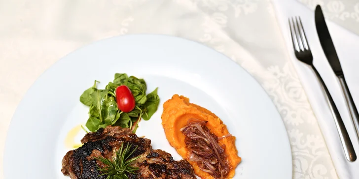 3chodové degustační menu pro 2 osoby u Václaváku: carpaccio, mořské plody či steak, dezert i prosecco