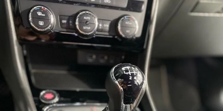 Auto jako nové: čištění interiéru, mytí exteriéru i ochrana laku