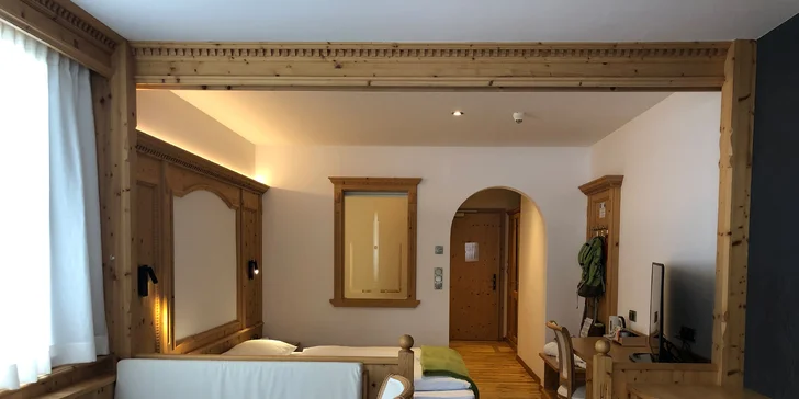 Aktivní dovolená v italských Alpách: hotel na sjezdovce, polopenze i wellness