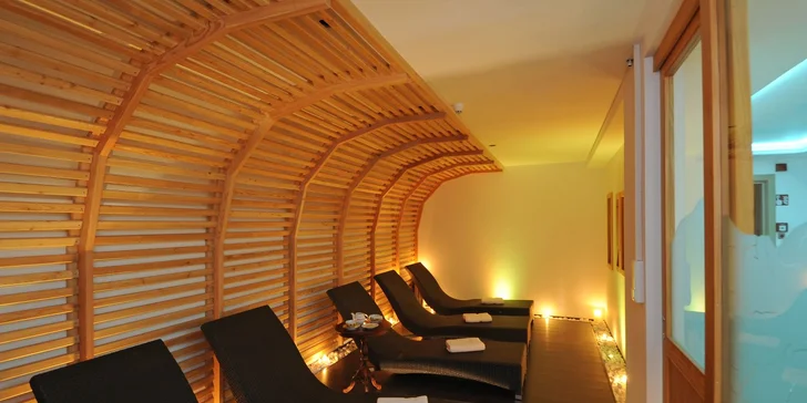Aktivní dovolená v italských Alpách: hotel na sjezdovce, polopenze i wellness
