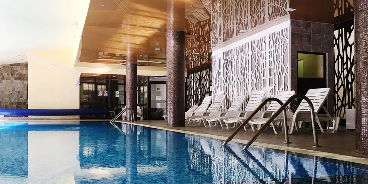 Na lyže do Bulharska: autobusem či letecky, 4* hotel s polopenzí a wellness, 300 m od lanovky