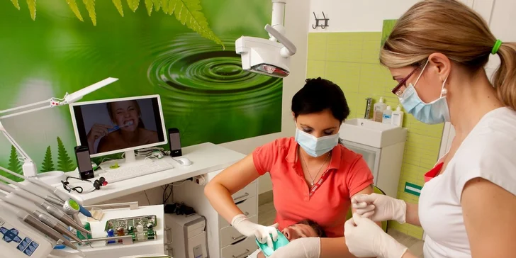 Dentální hygiena + pískování zubů pomocí Air-Flow + sada dentálních pomůcek