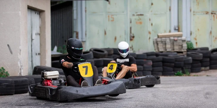 Rozjeďte to: 10–45 minut adrenalinové jízdy v motokáře kubatury 200 cm³ na vymakané trati