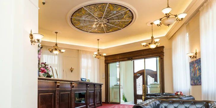 Privátní spa s vířivkou, saunou, solnou terapií a masáží pro dva