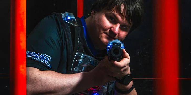 Laser game v Domažlicích: 15 min. zábavy pro 1 nebo až 5 hráčů