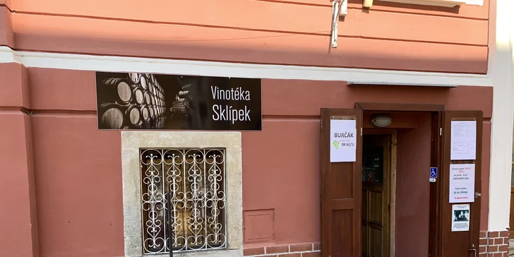 Svařák z Vinotéky Sklípek: do kelímku s sebou nebo stáčený domů