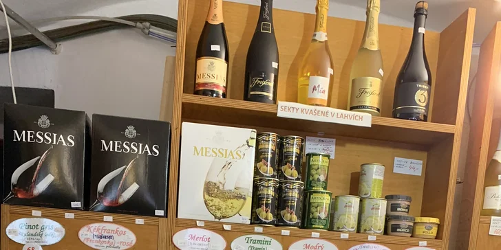 Svařák z Vinotéky Sklípek: do kelímku s sebou nebo stáčený domů