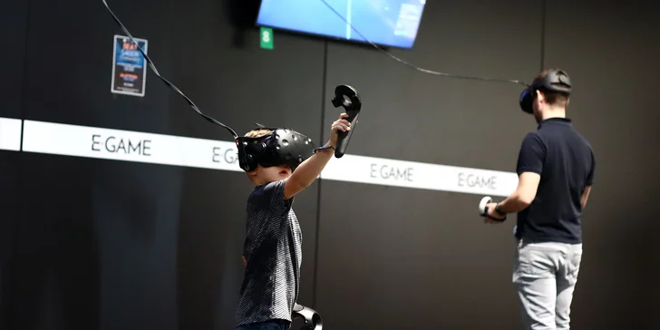 Pořádná dávka zábavy pro děti i dospělé: jízda na e-motokáře i s nápoji a vstupem do VR herny