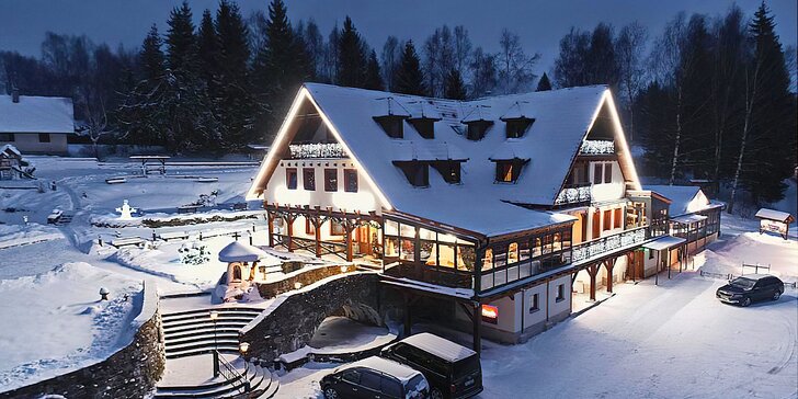 Zimní dovolená na Lipně: hotel ve Frymburku přímo u jezera, snídaně či polopenze