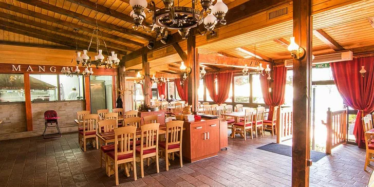 Zimní dovolená na Lipně: hotel ve Frymburku přímo u jezera, snídaně či polopenze