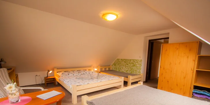 Aktivní dovolená v Adršpachu: polopenze i relax v infrasauně nebo koupacím sudu