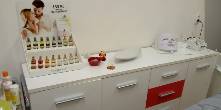 Péče o vaši pleť nebo i vlasy: Mezoterapie na 90 min. i vč. foukané a regenerace vlasů