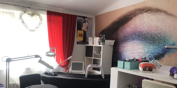 Prodloužení řas, možno i s permanentkou na 5 doplnění