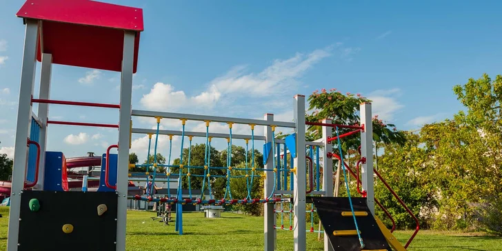 Pobyt v termálech Malé Bielice s polopenzí a neomezeným wellness