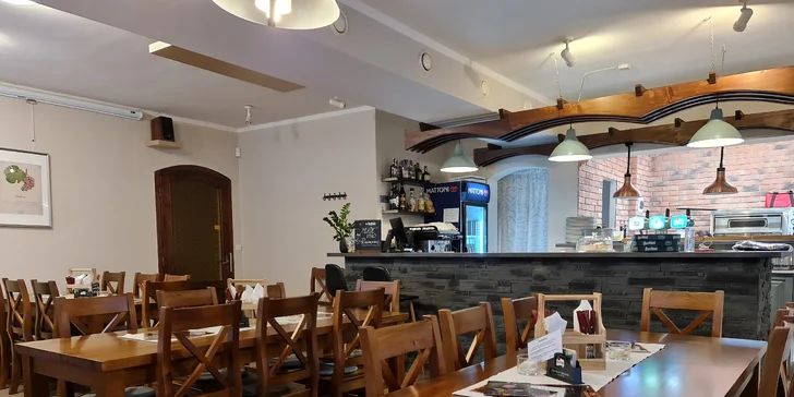 Naducaná nálož: cheddarburger s hranolky a domácí tatarkou pro dva