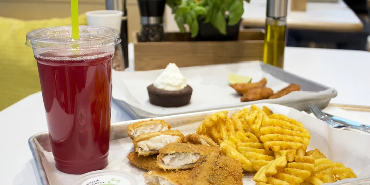 Velké fish strips s přílohou, nápojem i dezertem nebo krevetami