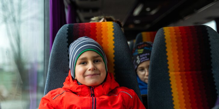 Autoškola pro děti: Jízda autobusem pro děti od 7 let na 15 nebo 30 min.