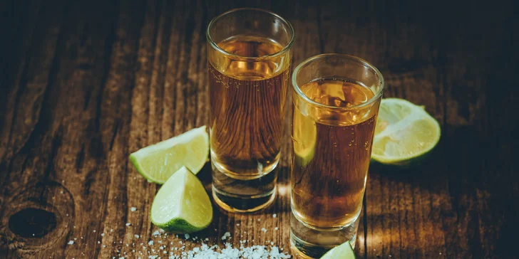 Noční rozvoz alkoholu, CBD a jídla v Ostravě a blízkém okolí: otevřené vouchery na 500–1000 Kč