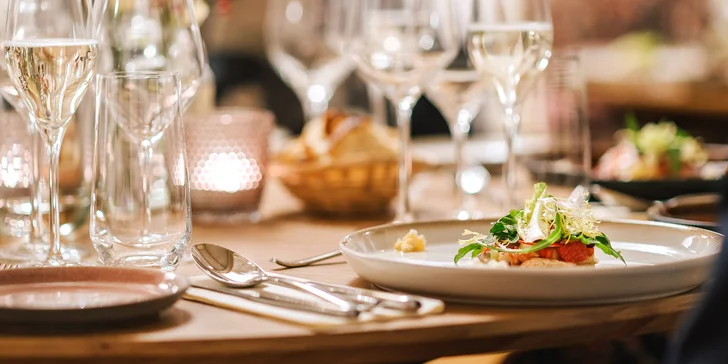 Zážitkové 4chodové menu na zámku: romantické prostředí, italský šéfkuchař a sezónní jídla