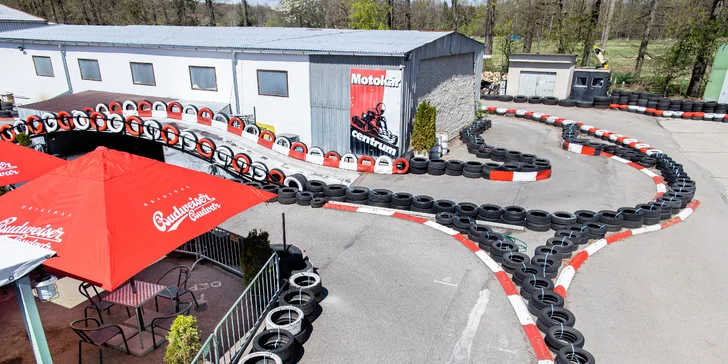 Rozjeďte to: 10–45 minut adrenalinové jízdy v motokáře kubatury 200 cm³ na vymakané trati