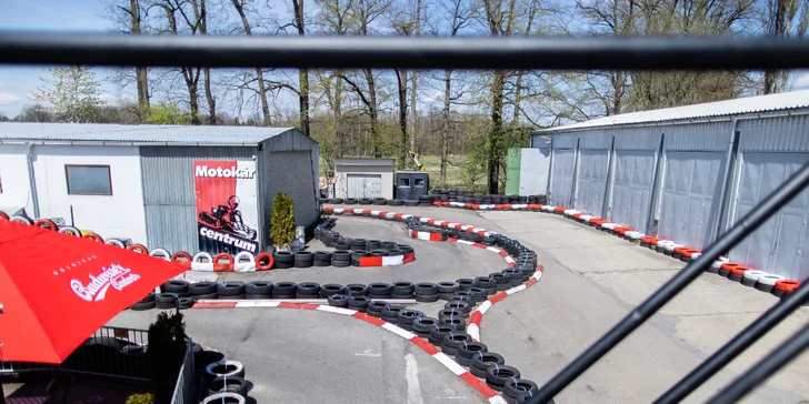 Rozjeďte to: 10–45 minut adrenalinové jízdy v motokáře kubatury 200 cm³ na vymakané trati