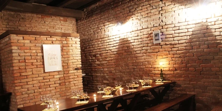Degustace likérových vín včetně výkladu a degustačního sousta