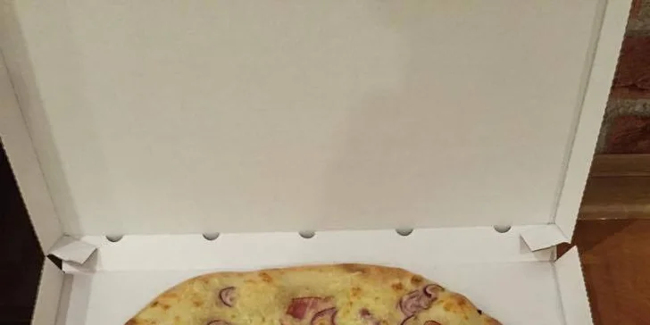 Pizza o průměru 32 cm na odnos s sebou: výběr z 26 druhů