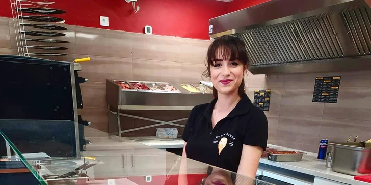 Křupavá pizza o průměru 40 cm podle výběru vč. krabic na odnos