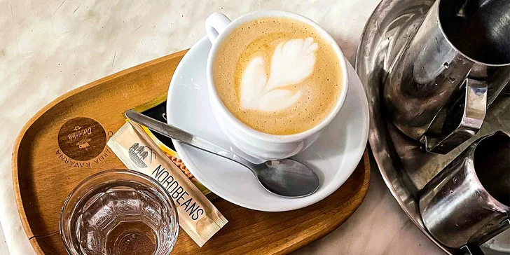 Cappuccino na odnos s sebou nebo káva a dortík pro jednoho i pro dva