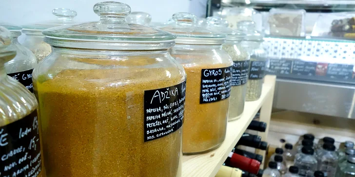 Řecké vegetariánské dobroty na odnos s sebou: porce pro 1 nebo 2 osoby či celý talíř