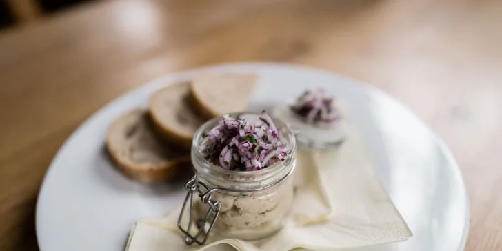 Pobyt se snídaní i tříchodovou večeří a wellness v útulném penzionu v Podkrkonoší
