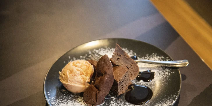 Degustační menu s těstovinami či pinsou, steaky nebo mořskými plody