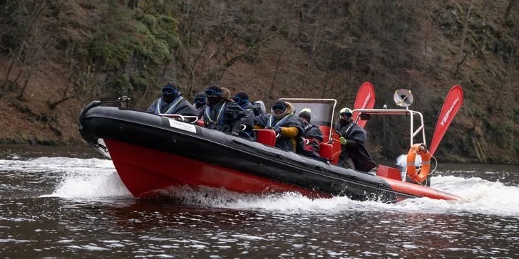 Adrenalin na Slapech: akrobatická jízda ve speciálním člunu až pro 10 osob
