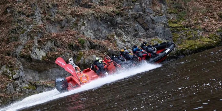 Adrenalin na Slapech: akrobatická jízda ve speciálním člunu až pro 10 osob