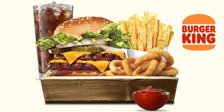 Královský kupon na 1 + 1 menu v Burger Kingu: hovězí či kuřecí burger, hranolky, cibulové kroužky, nápoj