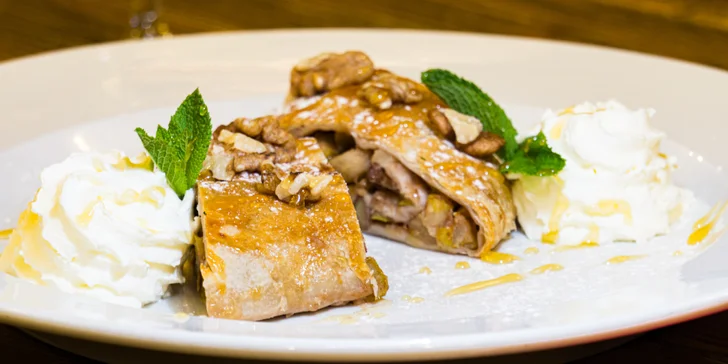 Čtyřchodové menu se steakem z lososa či hovězího pro 1 nebo 2 osoby