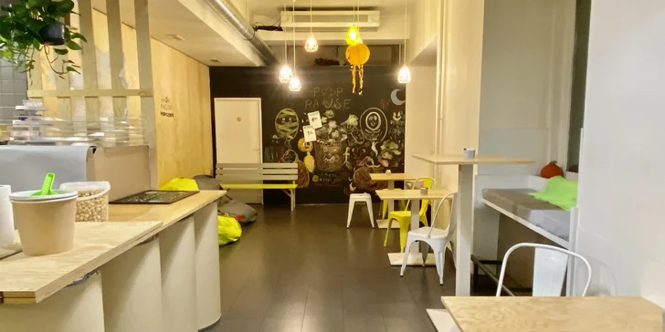 Slaný nebo sladký popcorn, káva či nápoj dle výběru i milkshake