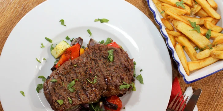 Hovězí rump steak, hranolky a grilovaná zelenina pro 1 či 2 jedlíky v centru Brna
