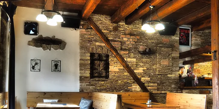 Jeden nebo dva hovězí burgery s hranolky a domácí tatarkou