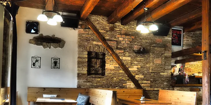 Jeden nebo dva hovězí burgery s hranolky a domácí tatarkou