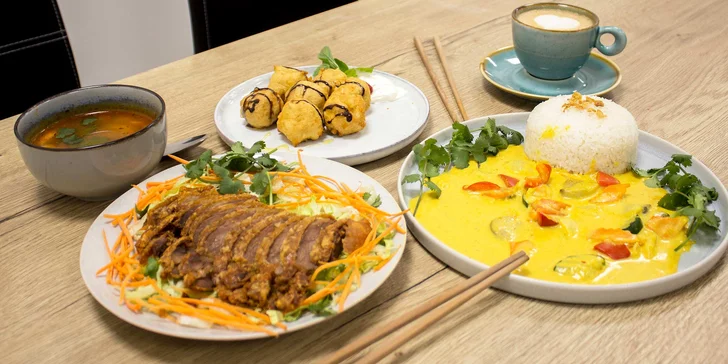 Thajské menu pro 1 či 2 osoby: polévka Tom Yum, křupavá kachna i dezert