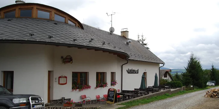 Pobyt na Dolní Moravě s polopenzí i venkovním bazénem