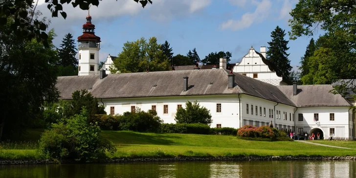 Pobyt na Dolní Moravě pro 3–6 výletníků s polopenzí i venkovním bazénem