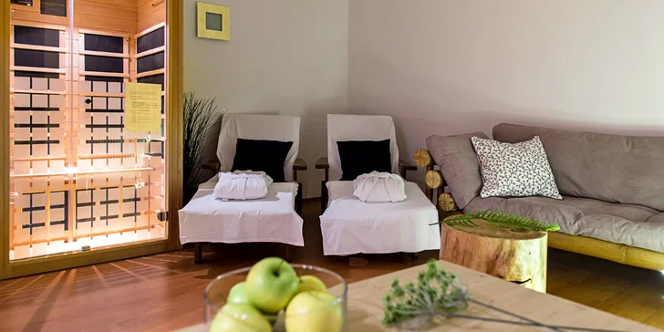 Relax uprostřed lesů: 3chodové menu, masáž nebo sauna a vířivka pro dva
