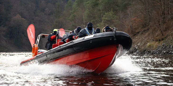 Adrenalin na Slapech: akrobatická jízda ve speciálním člunu až pro 10 osob