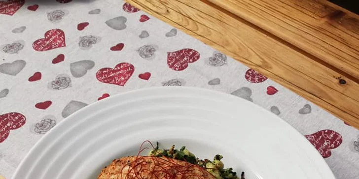 Jídlo a odpočinek: menu podle výběru a 2 hodiny v privátním wellness pro 2