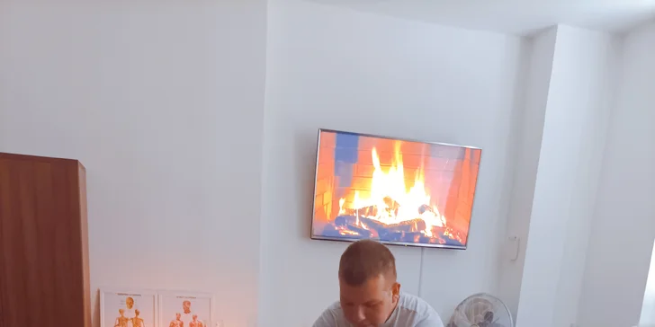 Až 90 min. masáže podle výběru: nohou, šíje, hlavy nebo klasická či relaxační