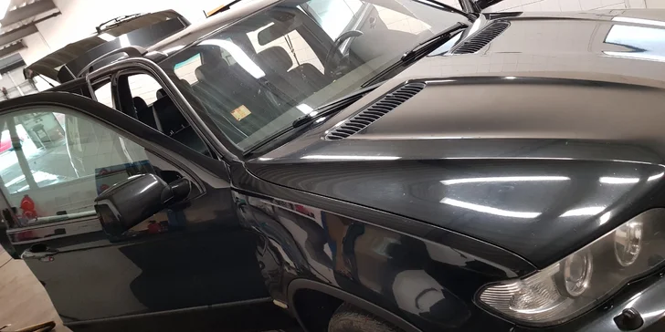 Nablýskané auto: nejmodernější keramická ochrana laku na 12 či 24 měsíců