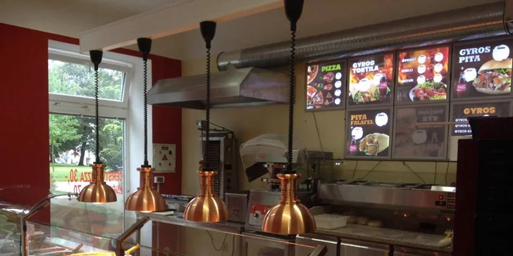 Pizza o průměru 32 či 45 cm nebo kebab dle výběru na odnos s sebou