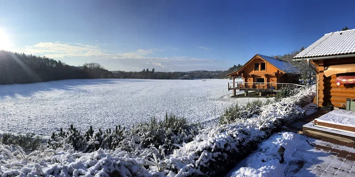 Rodinný pobyt ve srubu na westernovém ranči u Plzně
